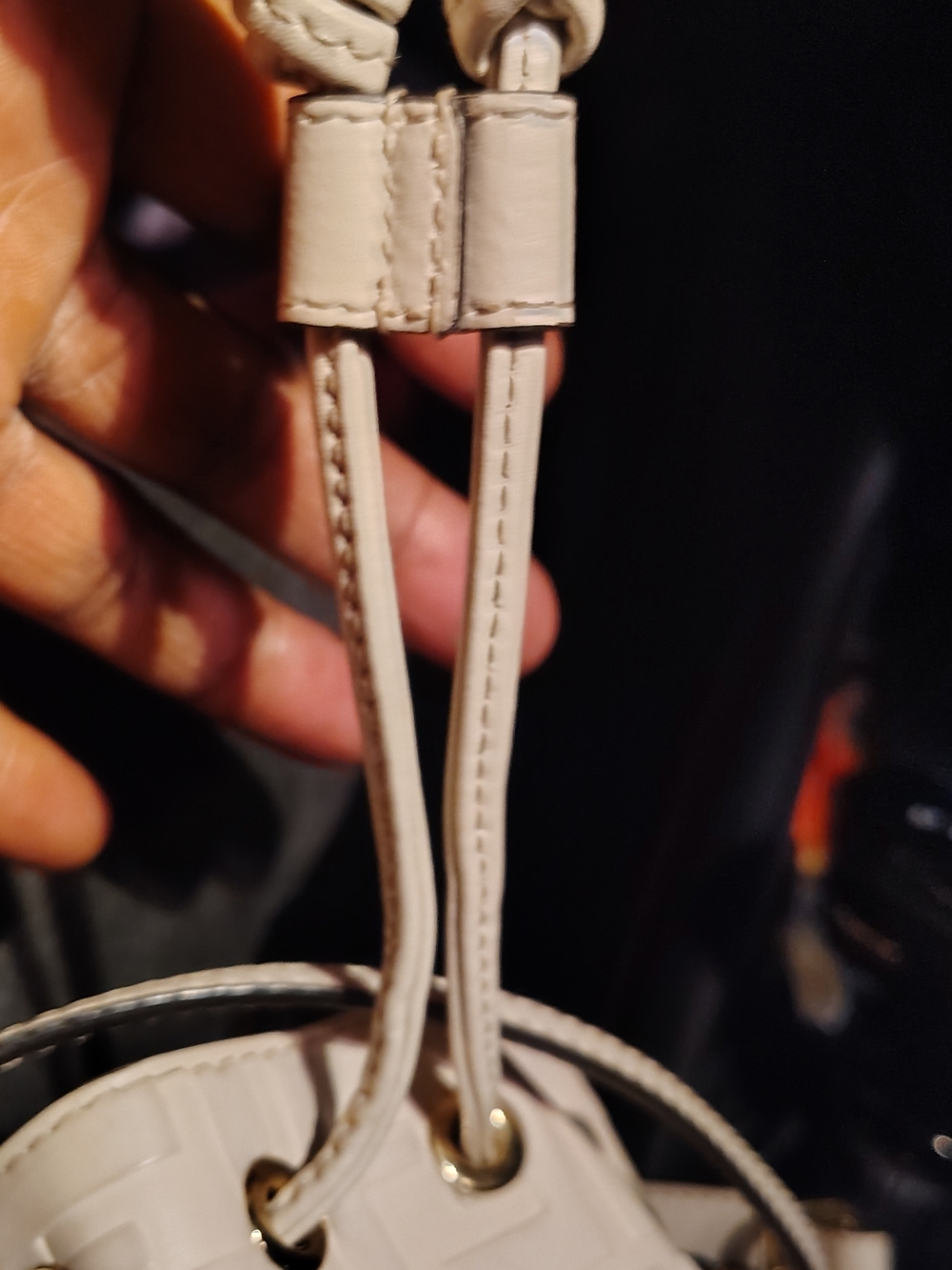 Fendi Mon Tresor Bucket Bag Beige/Raffia - Picture 8 of 11
